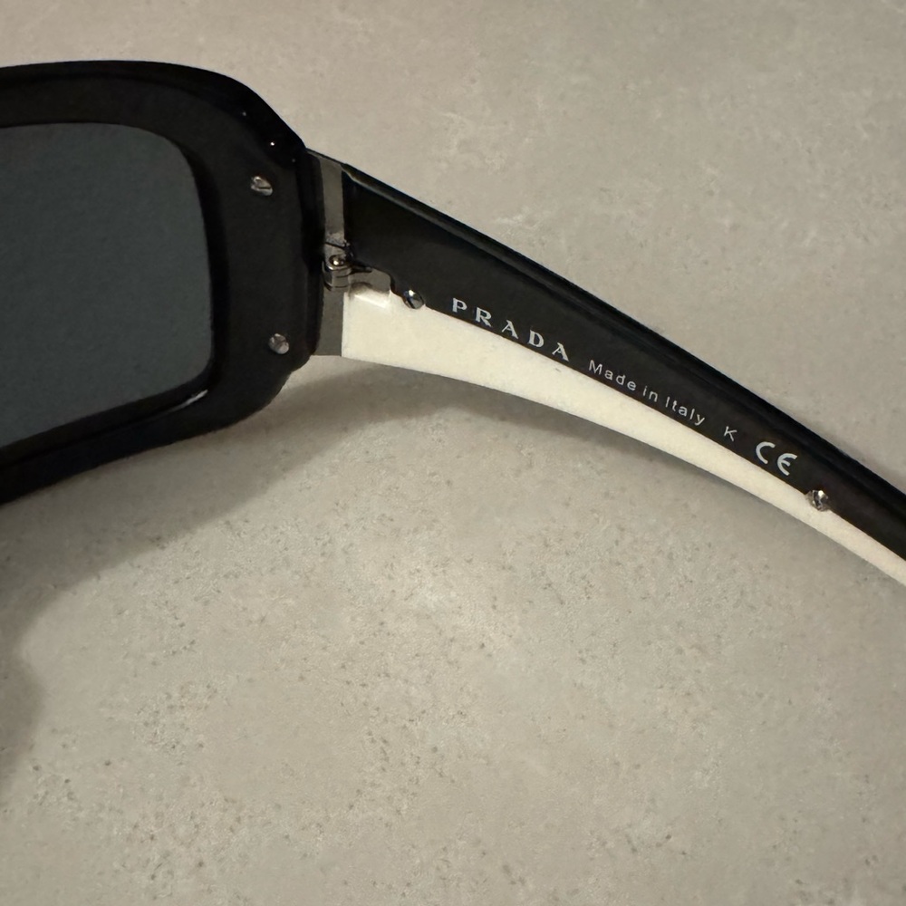 Prada Sleek Black Eyewear - Picture 5 of 5
